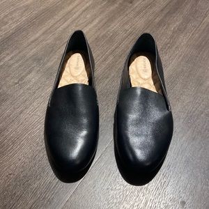 Birdies Black Loafer Sz. 9